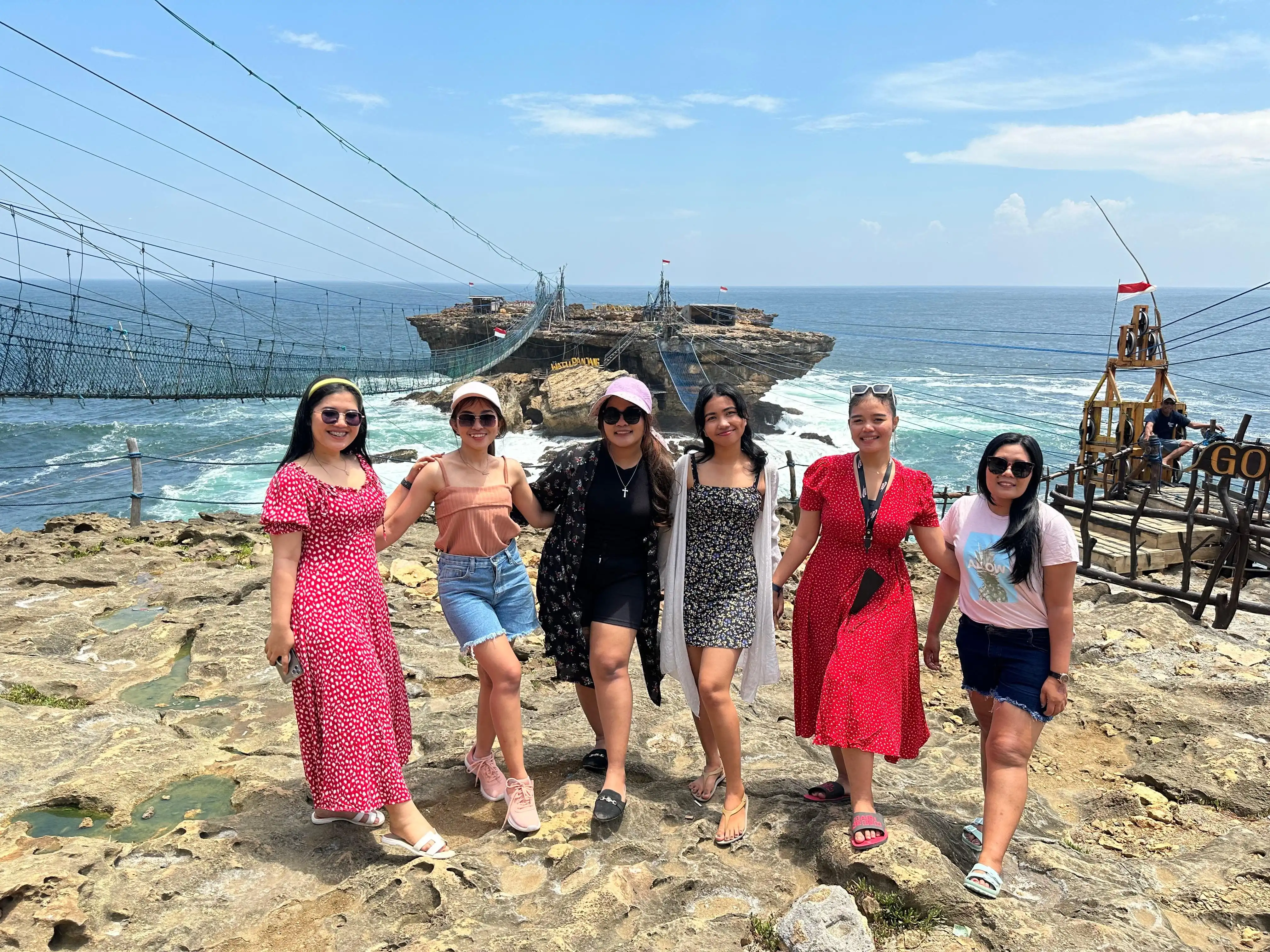 Keindahan Pantai Selatan Jogja yang Siap Memanjakan Mata